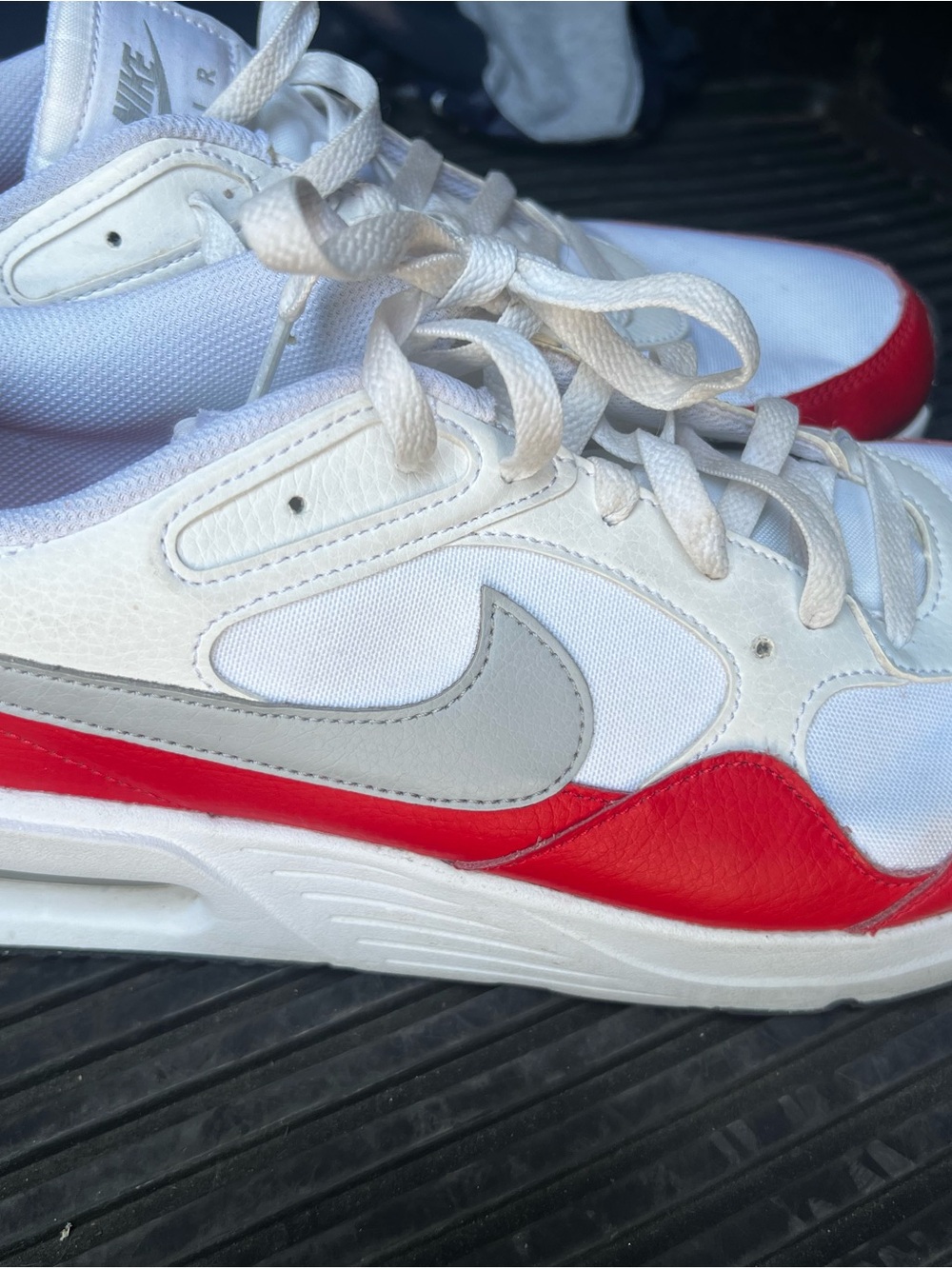 Nike White, Red & Gray Men's Low-Top Sneakers